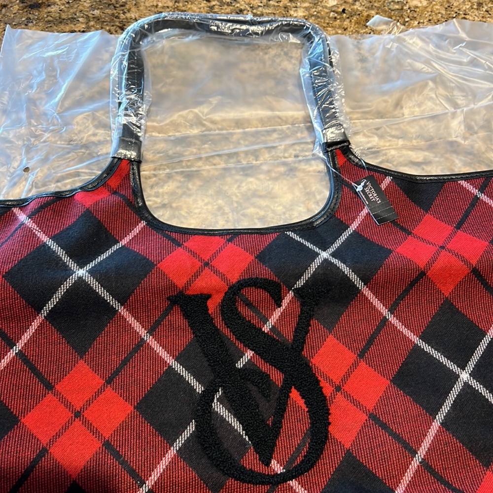 NWT Victoria Secret Red Black and White Plaid Bag - Picture 2 of 9